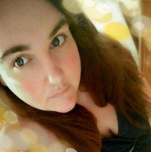 Meet your Posher, Laurel